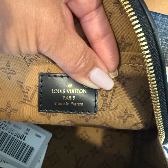 Louis Vuitton Alma Backpackck - Picture 11 of 12